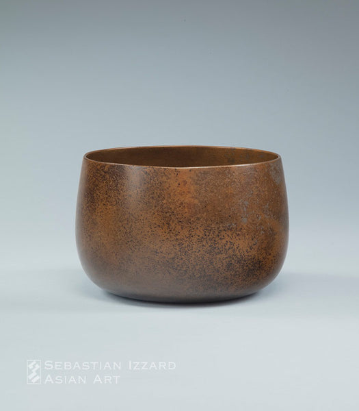 SHIBATA ZESHIN (Japanese, 1807–1891) <br><i>Waste Water Bowl with Simulated Bronze Surface</i><br>Lacquer (<i>sahari-nuri</i>) on paper body Meiji era, circa 1870s Signed: <i>Zeshin</i> in scratched characters H. 3⅜ in. (8.6 cm), D. 5 in. (12.7 cm) With fitted wood storage box inscribed <i>Sahari utsushi</i> (simulated <i>sahari</i>), signed <i>Zeshin sei</i> and sealed