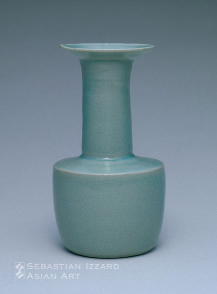 Kinuta-shaped Bottle First half of 12th century Undecorated celadon ware 16.7 cm high