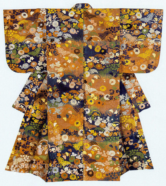 No Robe (karaori)  with design of autumn flowers Edo period 19th century Silk 149.5 x 140 cm