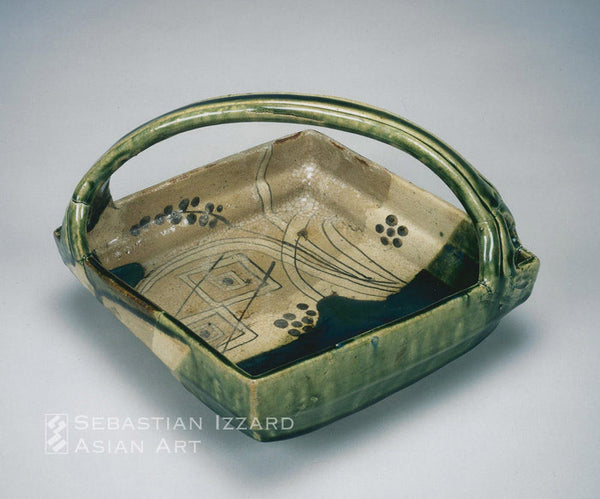Square Dish with Handle Mino ware, Oribe type; glazed stoneware, Momoyama period, 16th–early 17th century,  16 x 21.1 cm